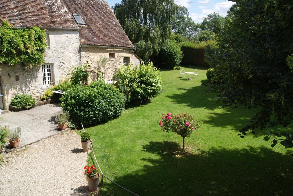 Manoir De La Pataudiere B&B Villers-Canivet ภายนอก รูปภาพ