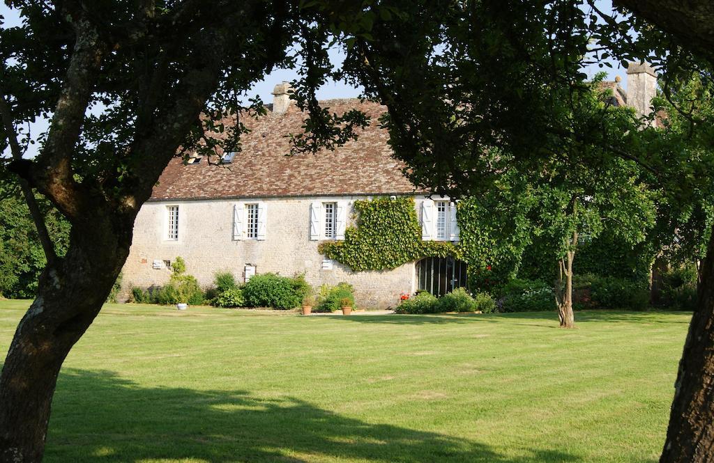 Manoir De La Pataudiere B&B Villers-Canivet ภายนอก รูปภาพ