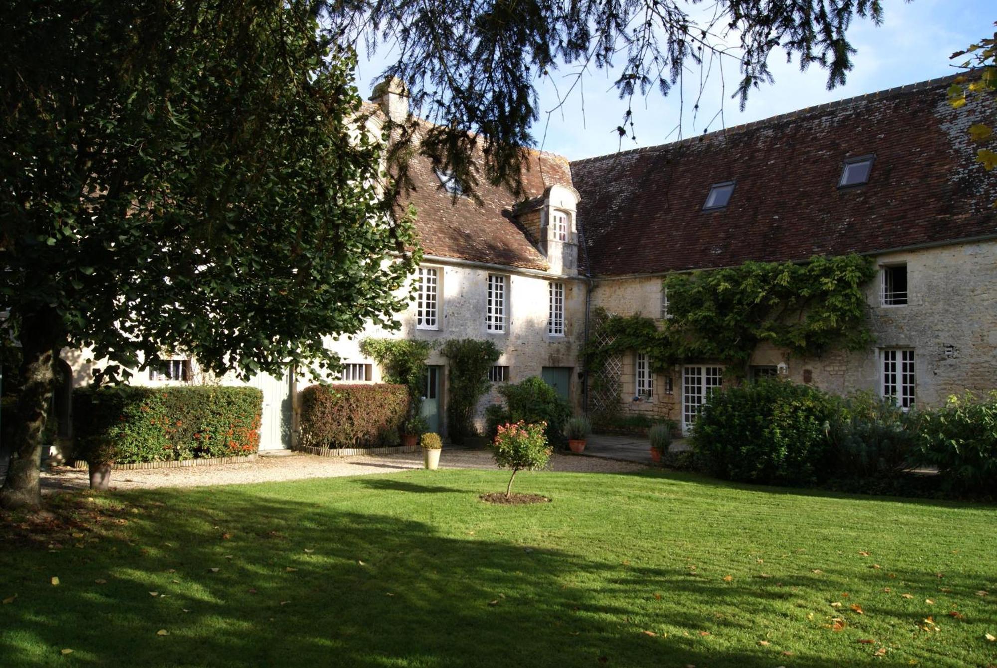 Manoir De La Pataudiere B&B Villers-Canivet ภายนอก รูปภาพ